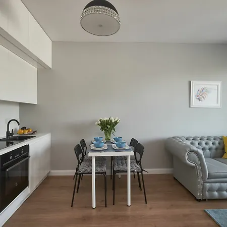 Good Time Apartment